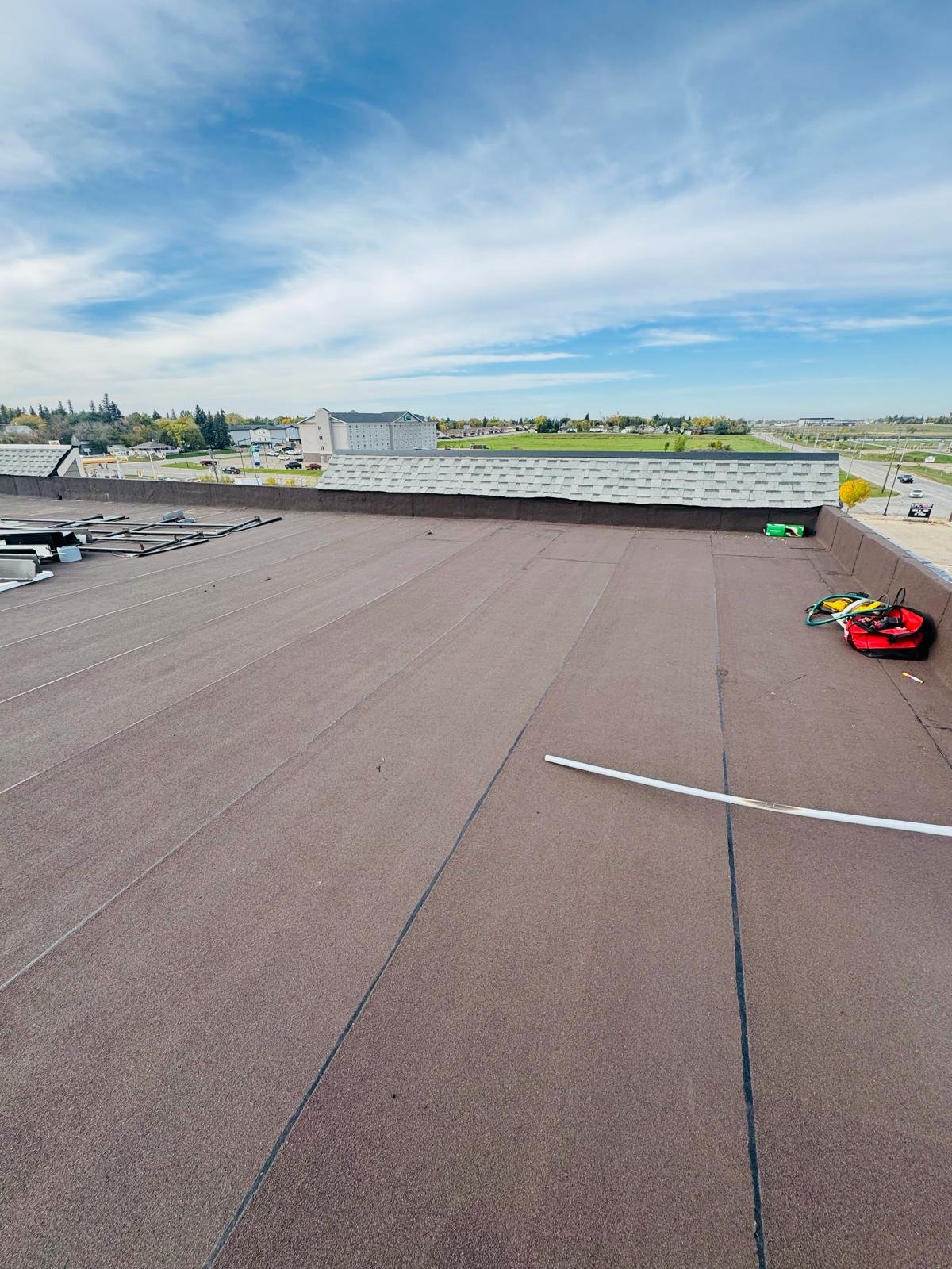 Flat roof torch-on installation